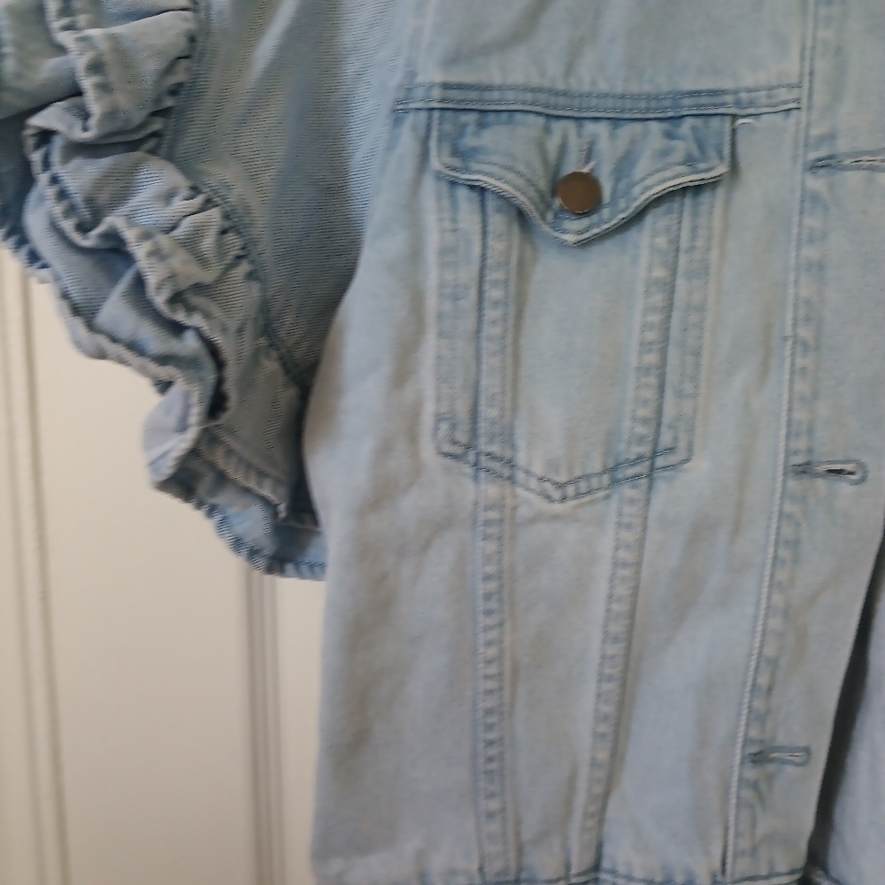 Denim Ruffle Sleeve Top M - Picture 3 of 6
